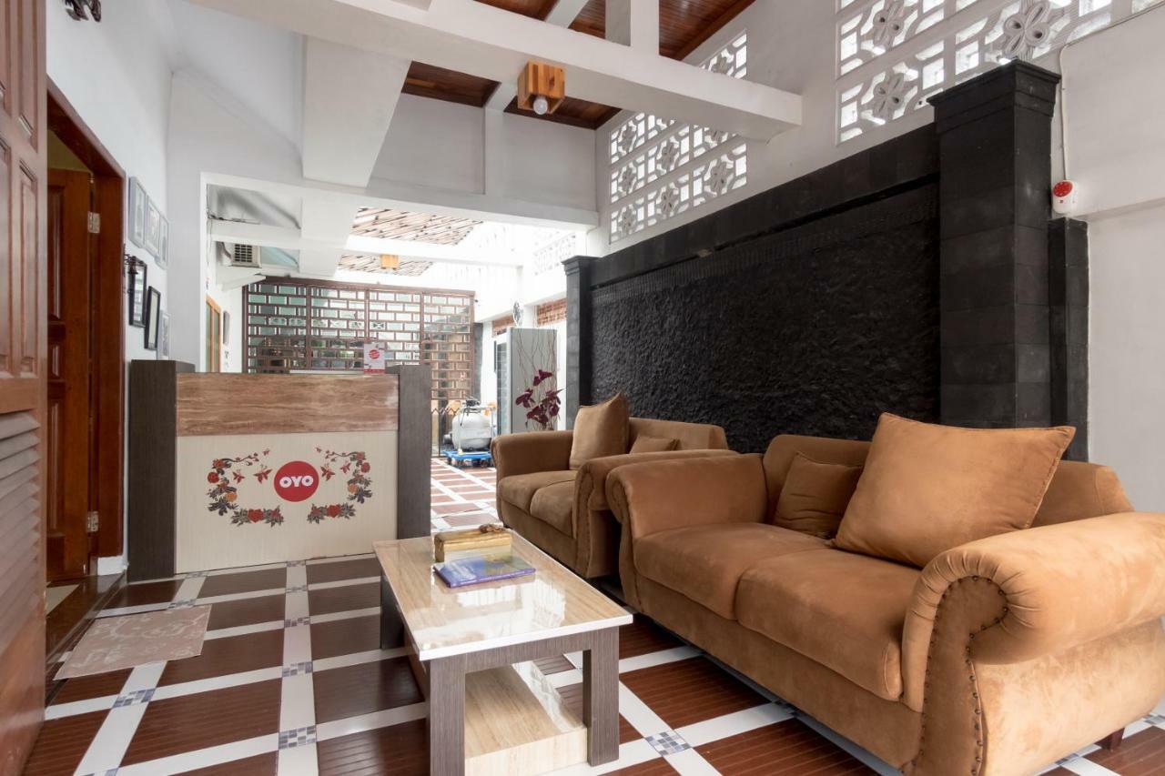 Oyo 619 Naufal Guest House Syariah เมดาน ภายนอก รูปภาพ