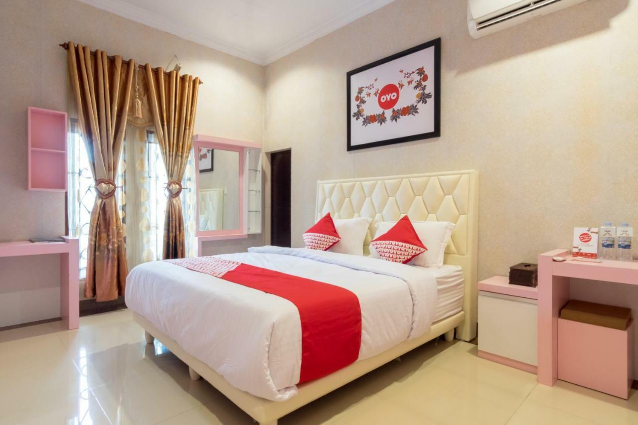 Oyo 619 Naufal Guest House Syariah เมดาน ภายนอก รูปภาพ