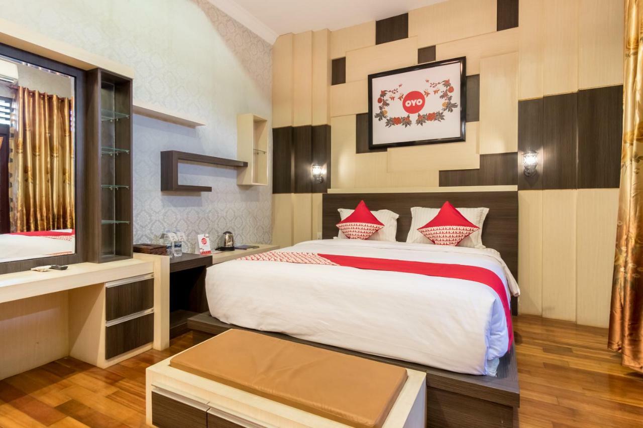 Oyo 619 Naufal Guest House Syariah เมดาน ภายนอก รูปภาพ